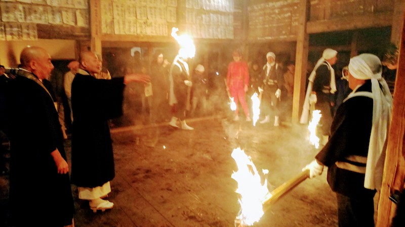 Shujo-Onie-Fire-Festival-Burning-Temple