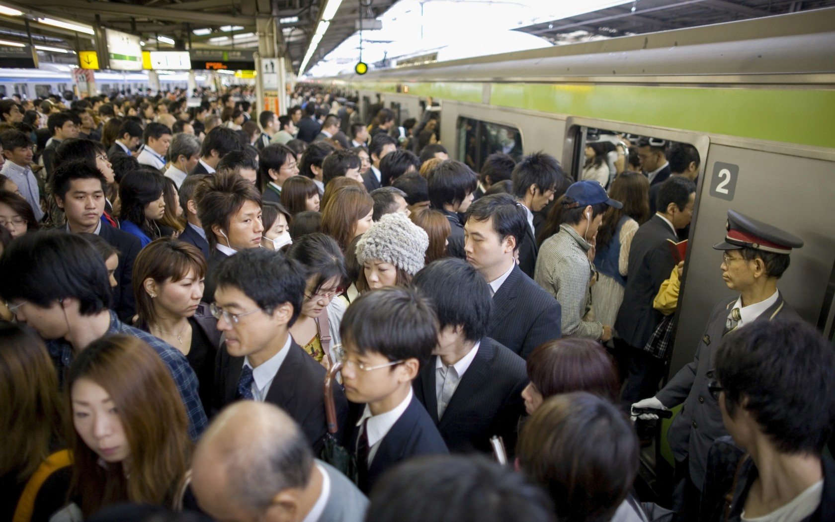 Check out the top 4 most complex and confusing train stations according to Japanese...