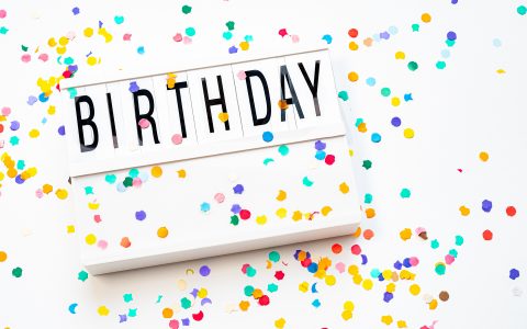 “Birthday Colors” Trend Floods Japanese Instagram