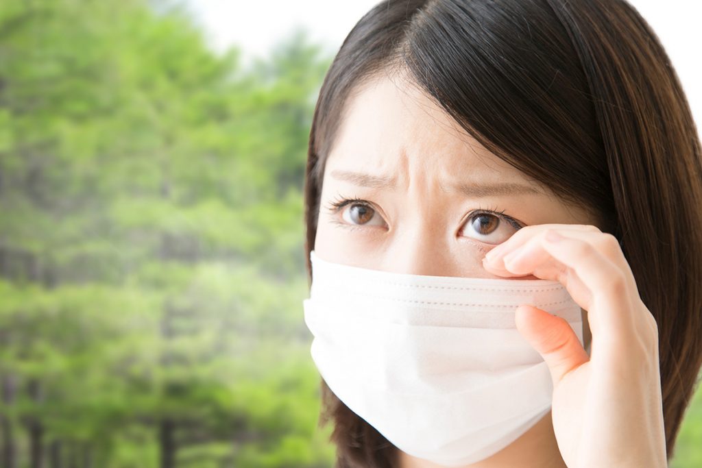 Many Japanese are used to wearing a mask to mitigate the effects of hay fever